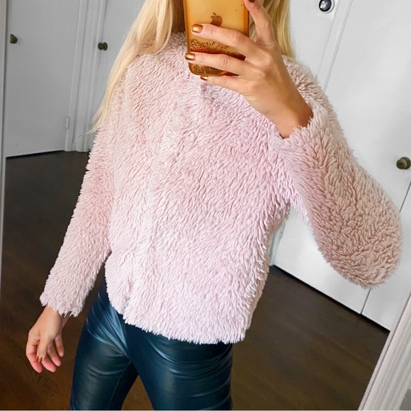 ❄️ CONTEMPORARY BLUSH FAUX FUR TEDDY JACKET! - Picture 3 of 14